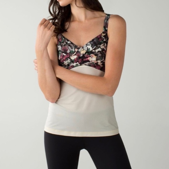 LULULEMON Wrap It Up Tank So Fly Butterfly Angel Wing Multi - Picture 2 of 10